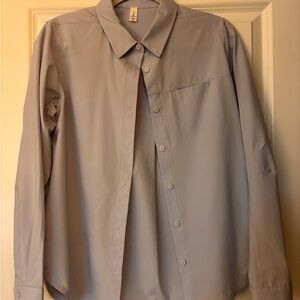 lululemon athletica Women’s Light Blue Long Sleeve Blouse